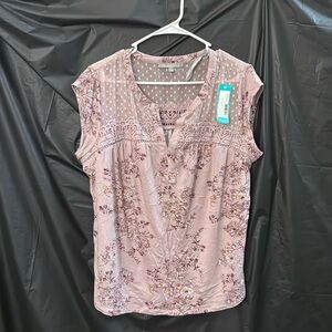 Taravel Crochet Detail Knit Top